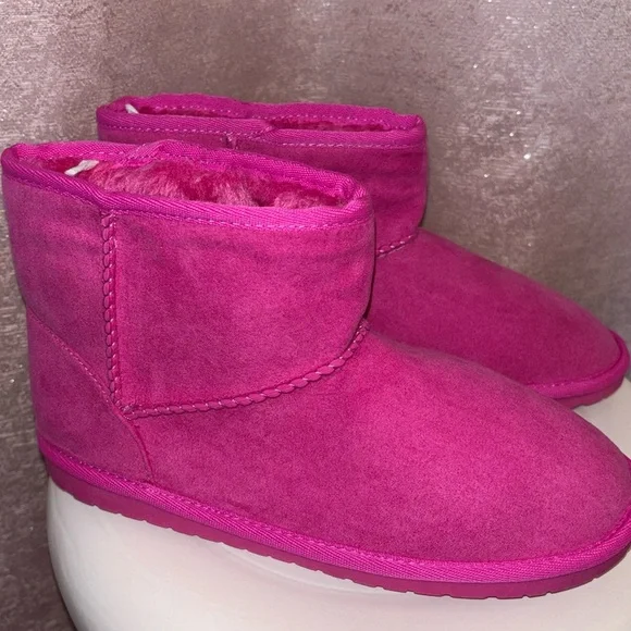 The Children's Place Pink Kids Boots - Picture 1 of 9